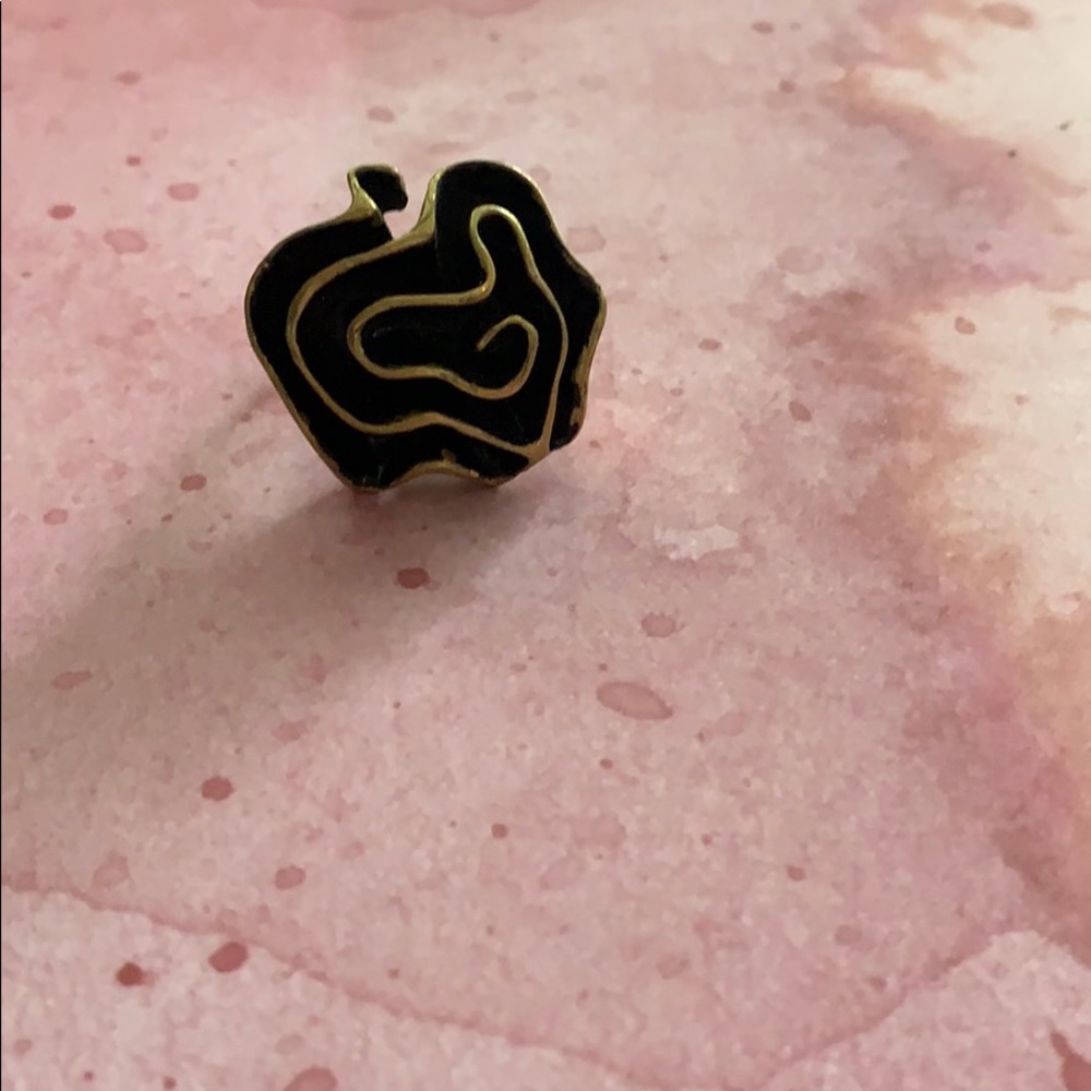 Artsy flower cocktail ring